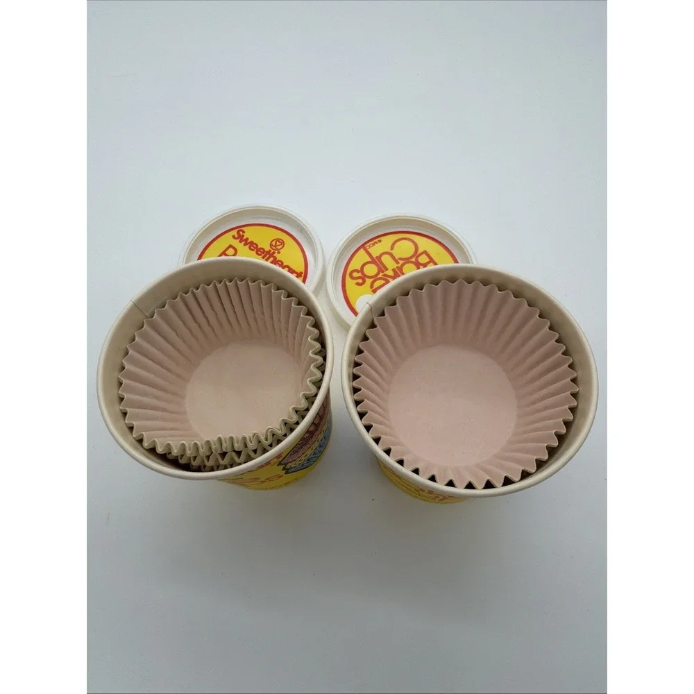 Vintage Sweetheart Bake Cups Cupcake Liners Yellow Green Decor New Lot Of 4 READ